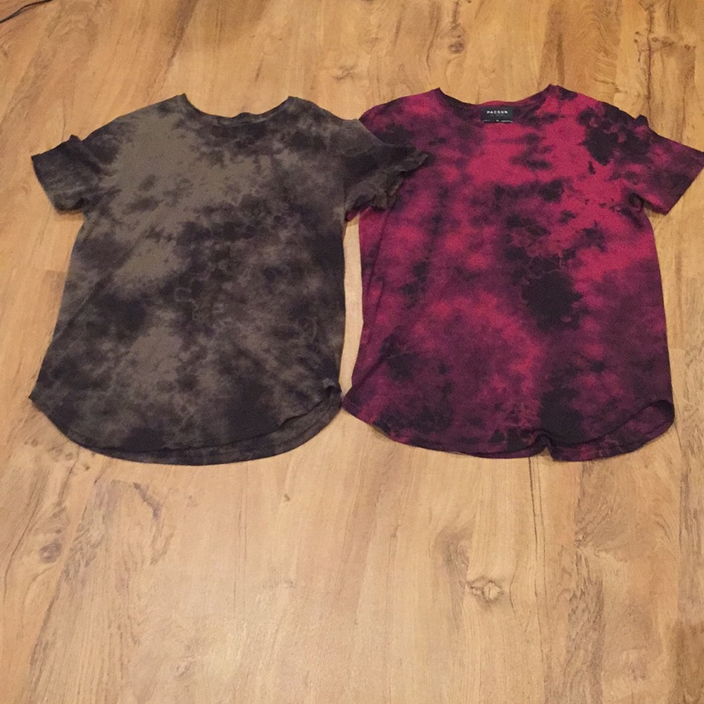 Bundle of (2) Pacsun Scalloped Longlength tees